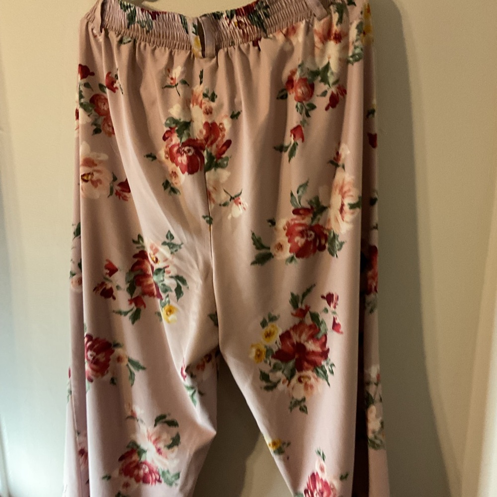 Torrid Floral Wide-Leg Pants - Blush Pink - Picture 6 of 7
